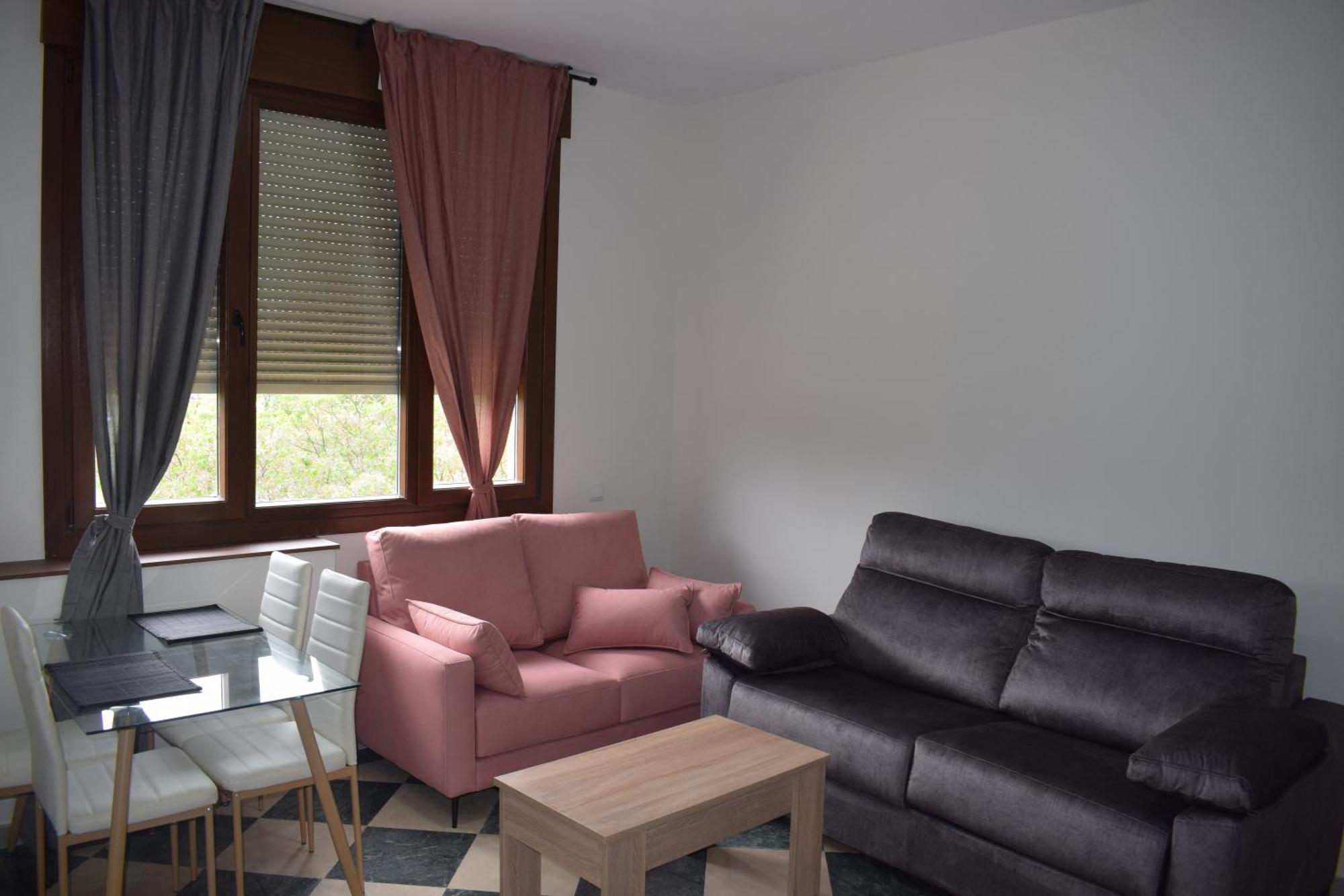 Apartament Fibes Lux Este.